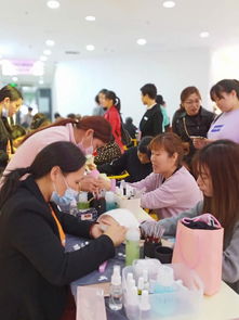 38女神節(jié),珠海夢蓮娜美甲班學(xué)員免費為女神變美